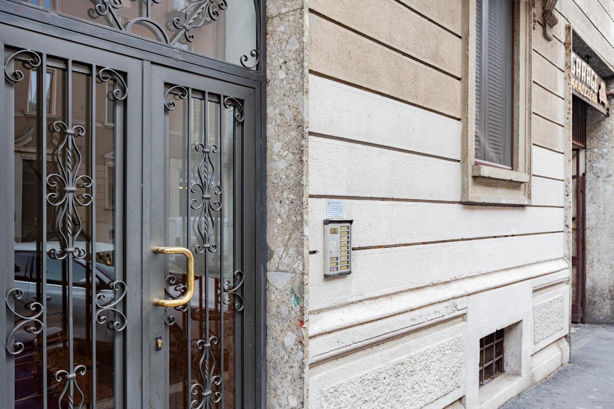 Lambrate22 Cozy Apartment In Milan Milão Exterior foto