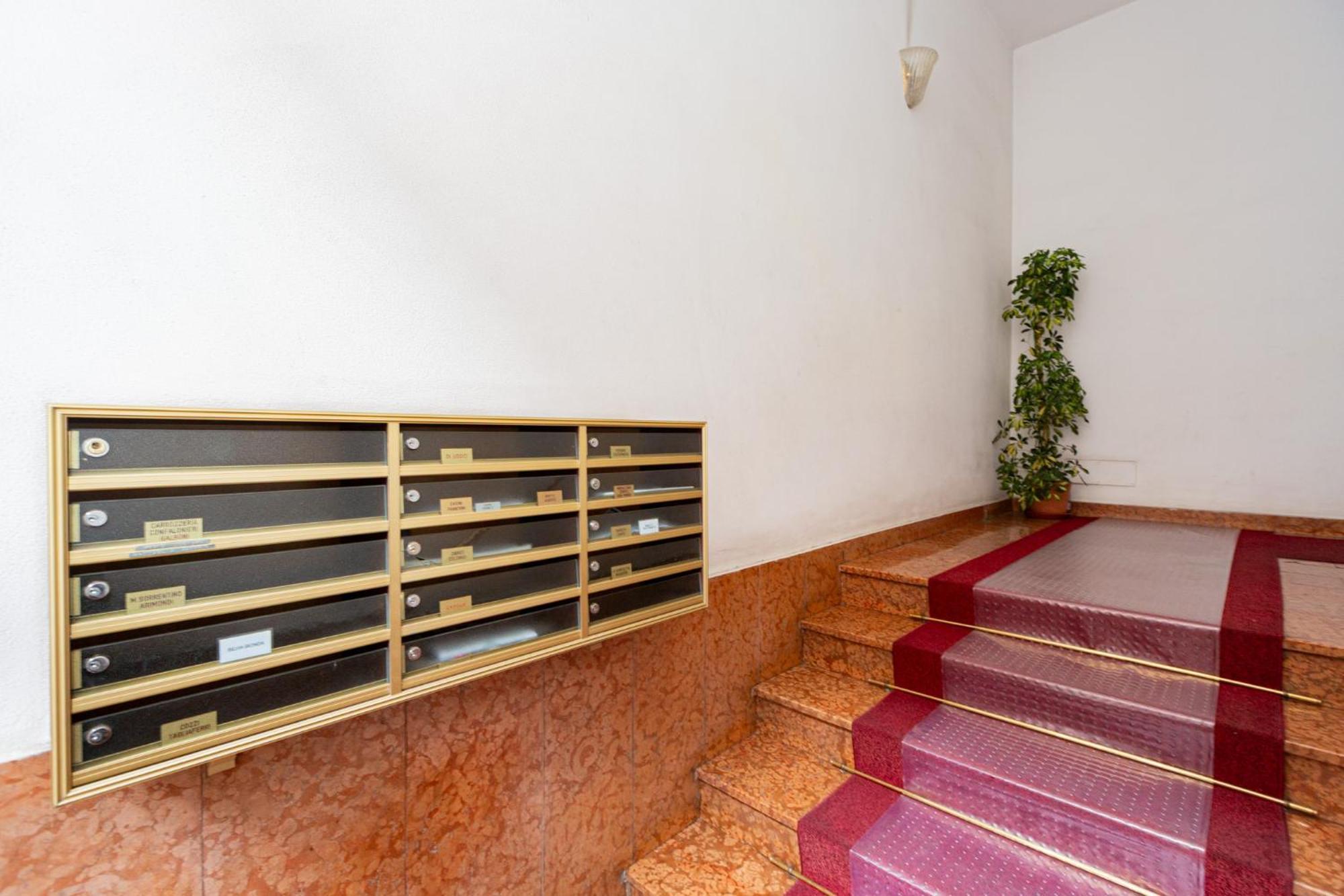 Lambrate22 Cozy Apartment In Milan Milão Exterior foto